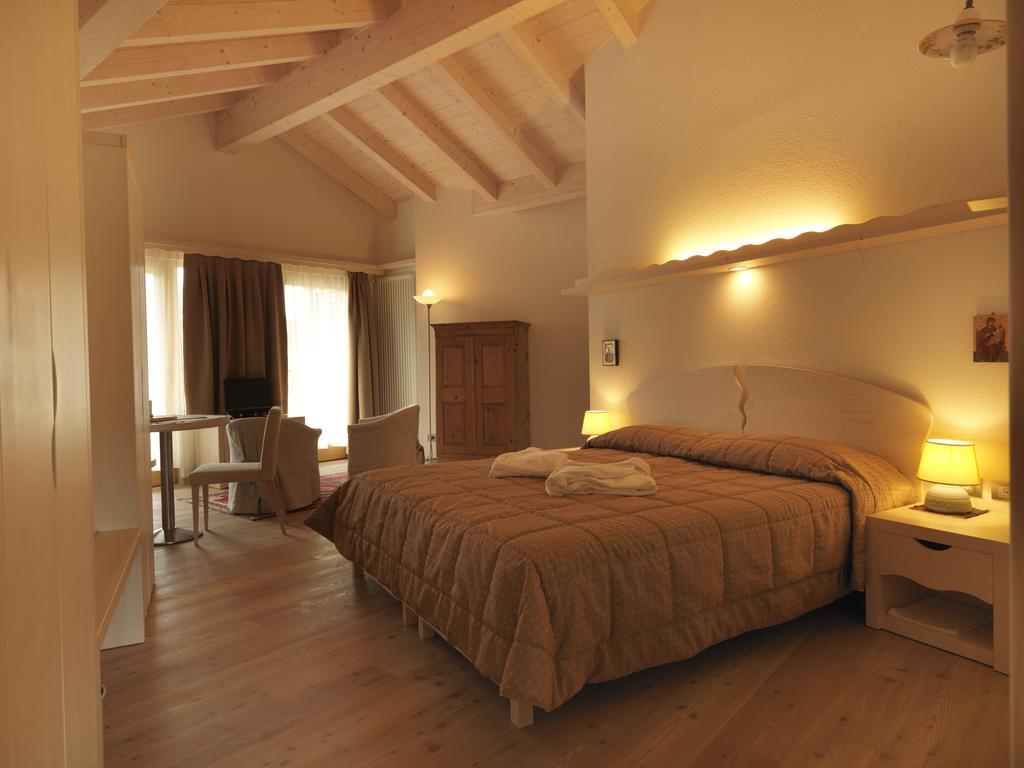 Castelir Suite Hotel Panchia Δωμάτιο φωτογραφία